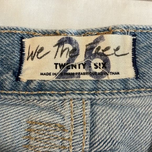 Women’s We The Free Distressed Denim Shorts…size 26 - Picture 4 of 4